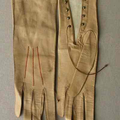 Glove