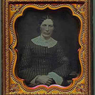 Big Crochet Collar