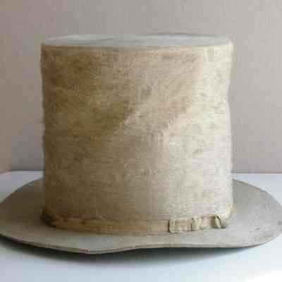 Hat, Top