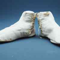 Boots - Image 2