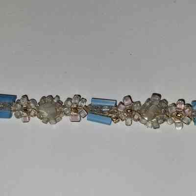 Notion, Beading