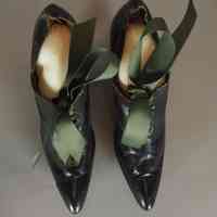 Shoes - Image 2