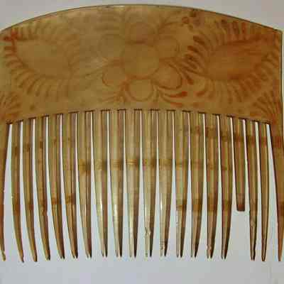 Comb, ornamental