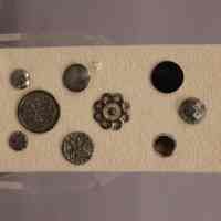Button - Image 9