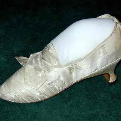 Shoe