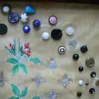 Button - Image 5