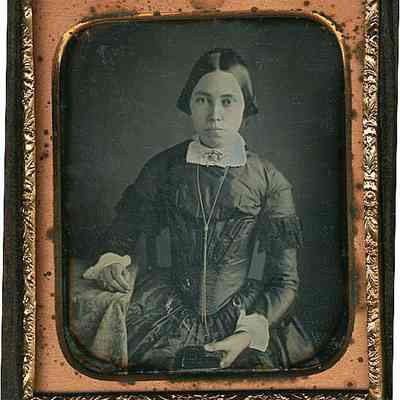 Lady with Lace Jockeys