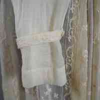 Pelisse - Image 16