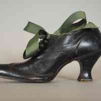 Shoes - Image 5
