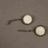 Button - Image 2