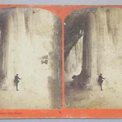 Icicles below Goat Island