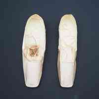 Slippers - Image 2