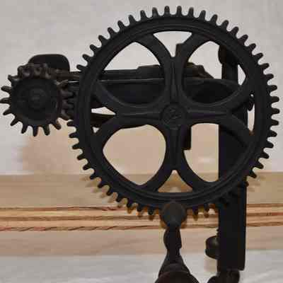 Fruit Peeler