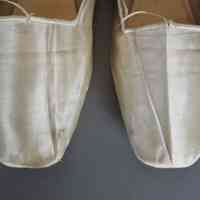 Slippers - Image 2
