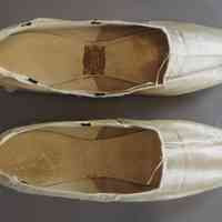 Slippers - Image 3