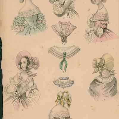 6 Torsos and 3 Pelerines in Center