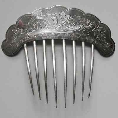 Comb, Ornamental