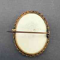 Portrait Brooch - Image 2