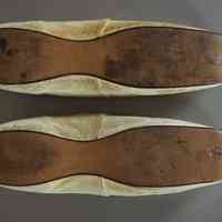 Slippers - Image 11