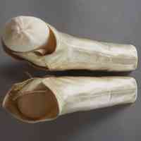 Boots - Image 2