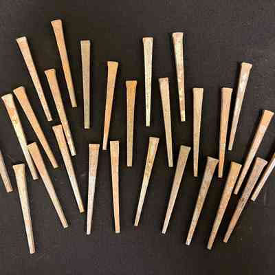 Lot of 27 Nails