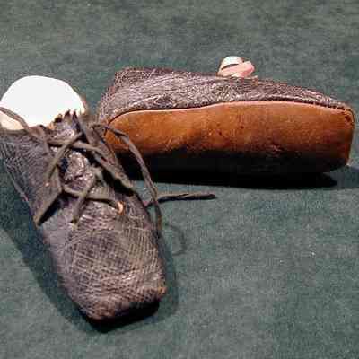 Shoe