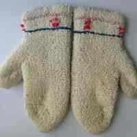 Mitten - Image 3