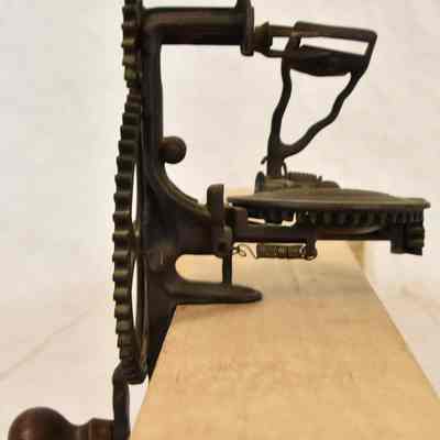 Fruit Peeler