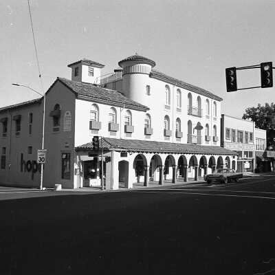 Sonora Inn, S. Washington St.