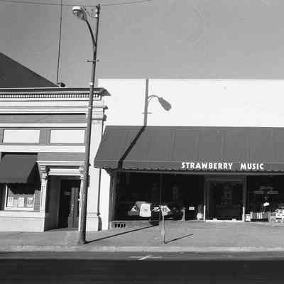 74, 76 S. Washington St., Strawberry Music