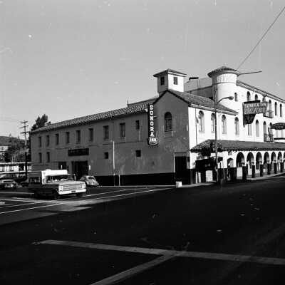 Sonora Inn, 160 S. Washington St.