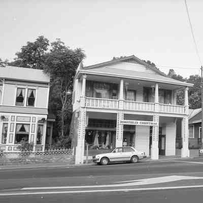 N. Washington St., Sononra