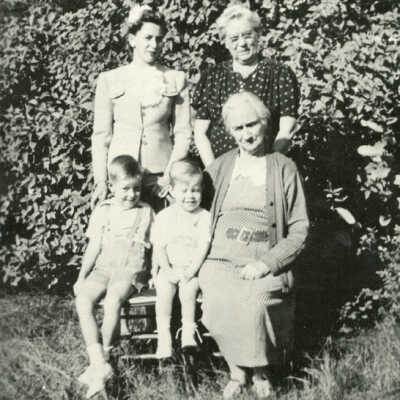 Unidentified Family Group