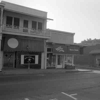 31, 35 S. Washington St., Sonora