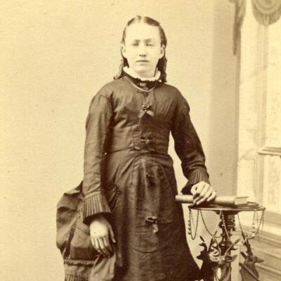 Unidentified young woman