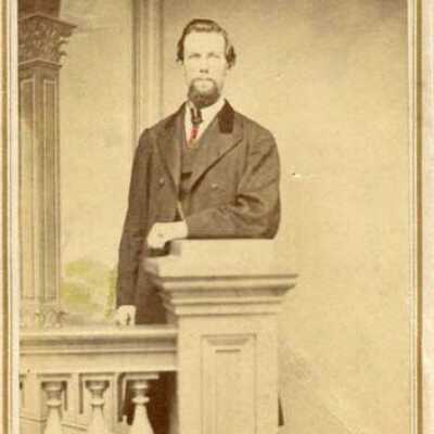 Portrait of an unidentified man.