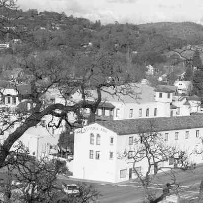 Sonora Inn and Bank of America