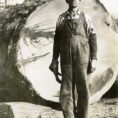 Postcard of a lumber jack circa 1920/1940.