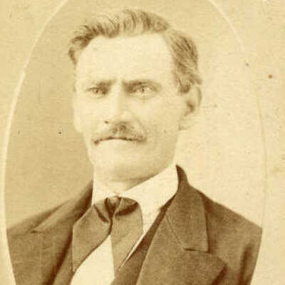 Portrait of an unidentified man.