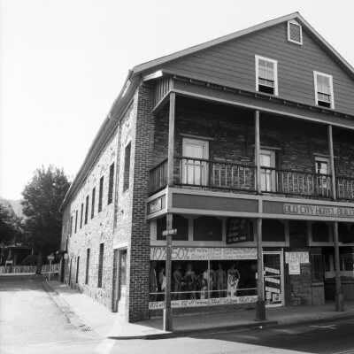 S. Washington St., Sonora