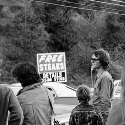 Filming Movie - Peter Fonda