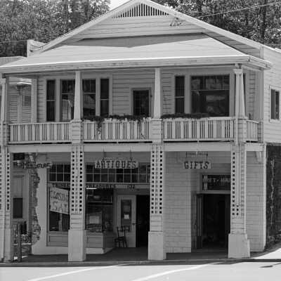 132 - 134 N. Washington St.
