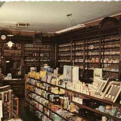 Brady's Drug Store, Sonora
