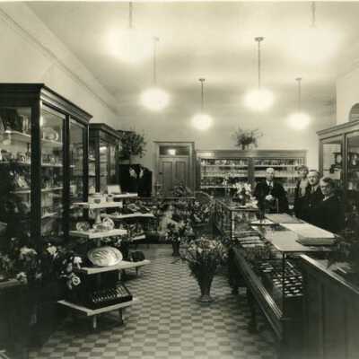 Jewelry Store-Harry Ball