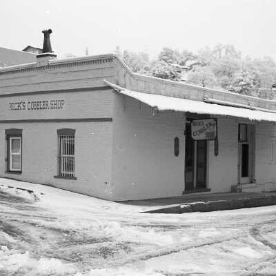 Rick's Cobbler Shop, Sonora