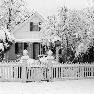 Wilson-McConnell House in Snow