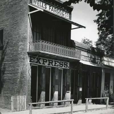 Wells Fargo Building