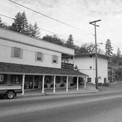 S. Washington St., Sonora