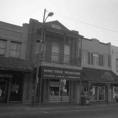 S. Washington St., Sonora