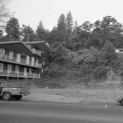 S. Washington St., Sonora